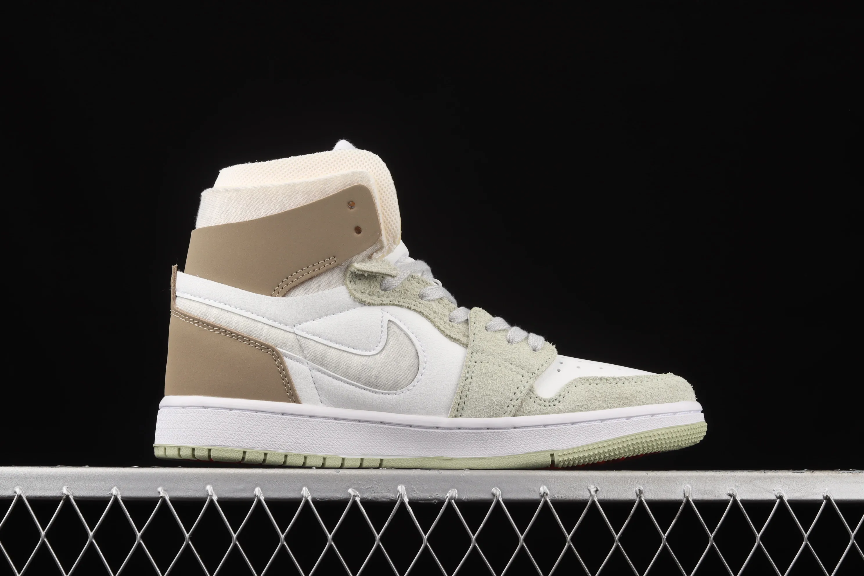 All categories Air Jordan Jordan series basketball shoes Air Jordan 1 High Air Jordan 1 Zoom Air CMFT AJ1 Joe 1 Milk Brown CT0979-102